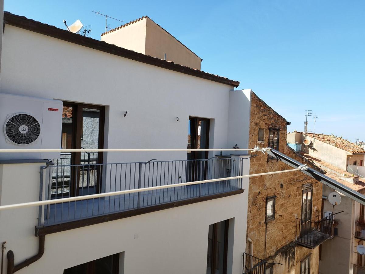 Casa Nicole Appartement Castelbuono  Buitenkant foto